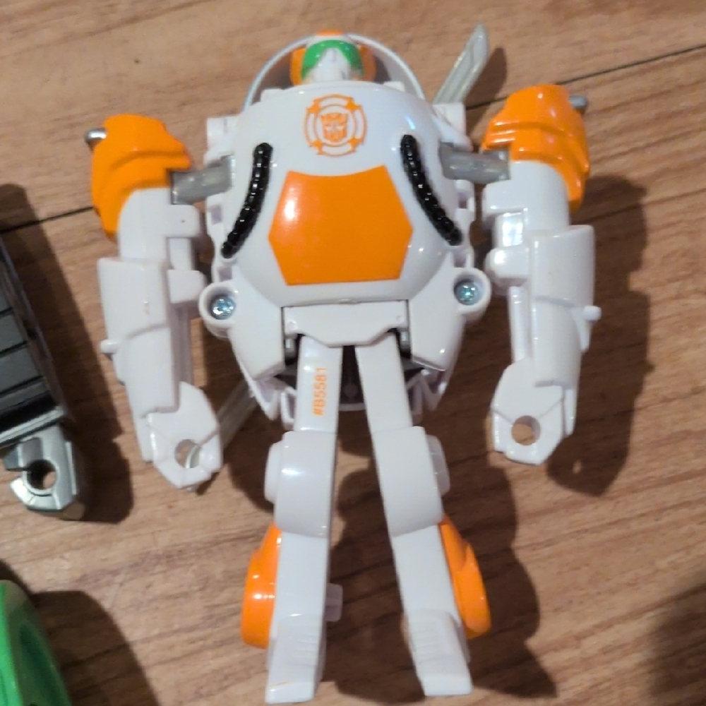 Hasbro Transforming Vehicle Set - Red, Green, Blue, Orange - Picture 5 of 6